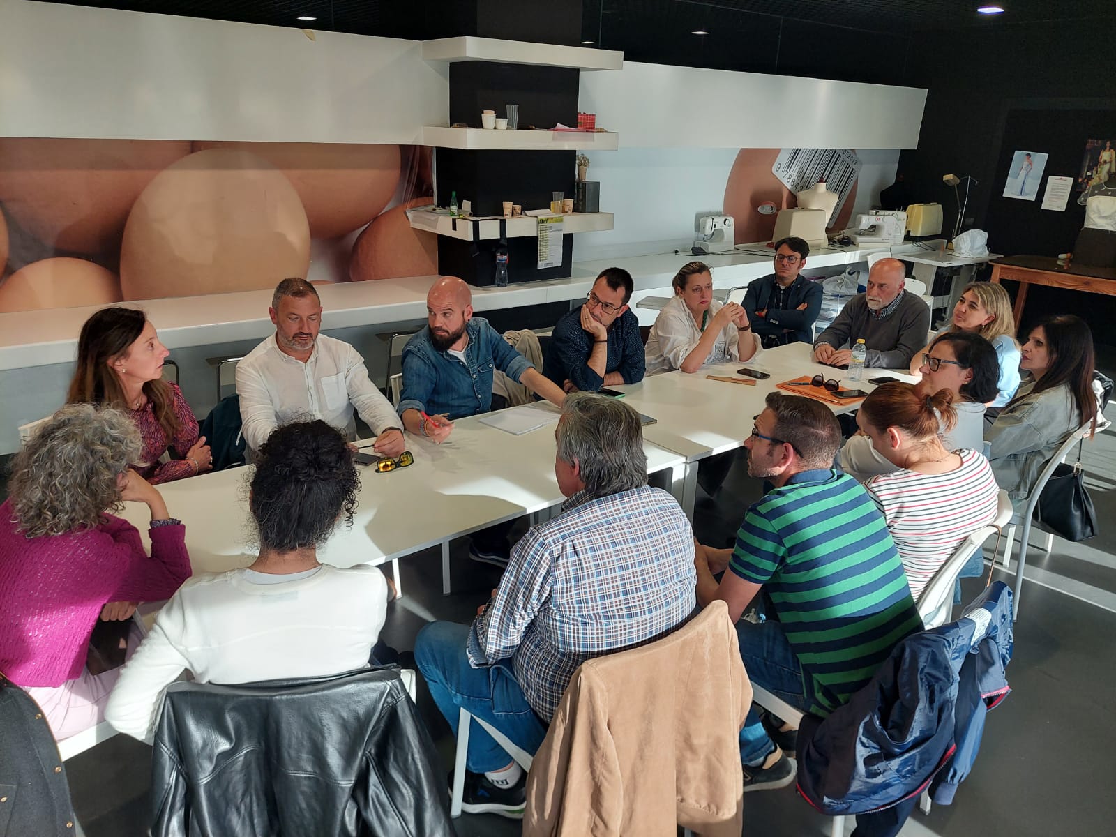 Reunión del PSOE con vecinos afectados por el PIA de San Amaro