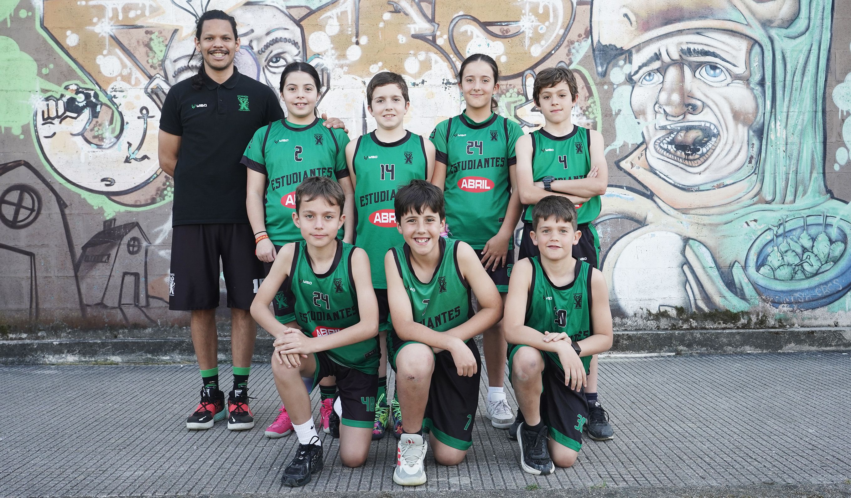 Presentación de equipos do Club de Baloncesto Estudantes Pontevedra 25-26