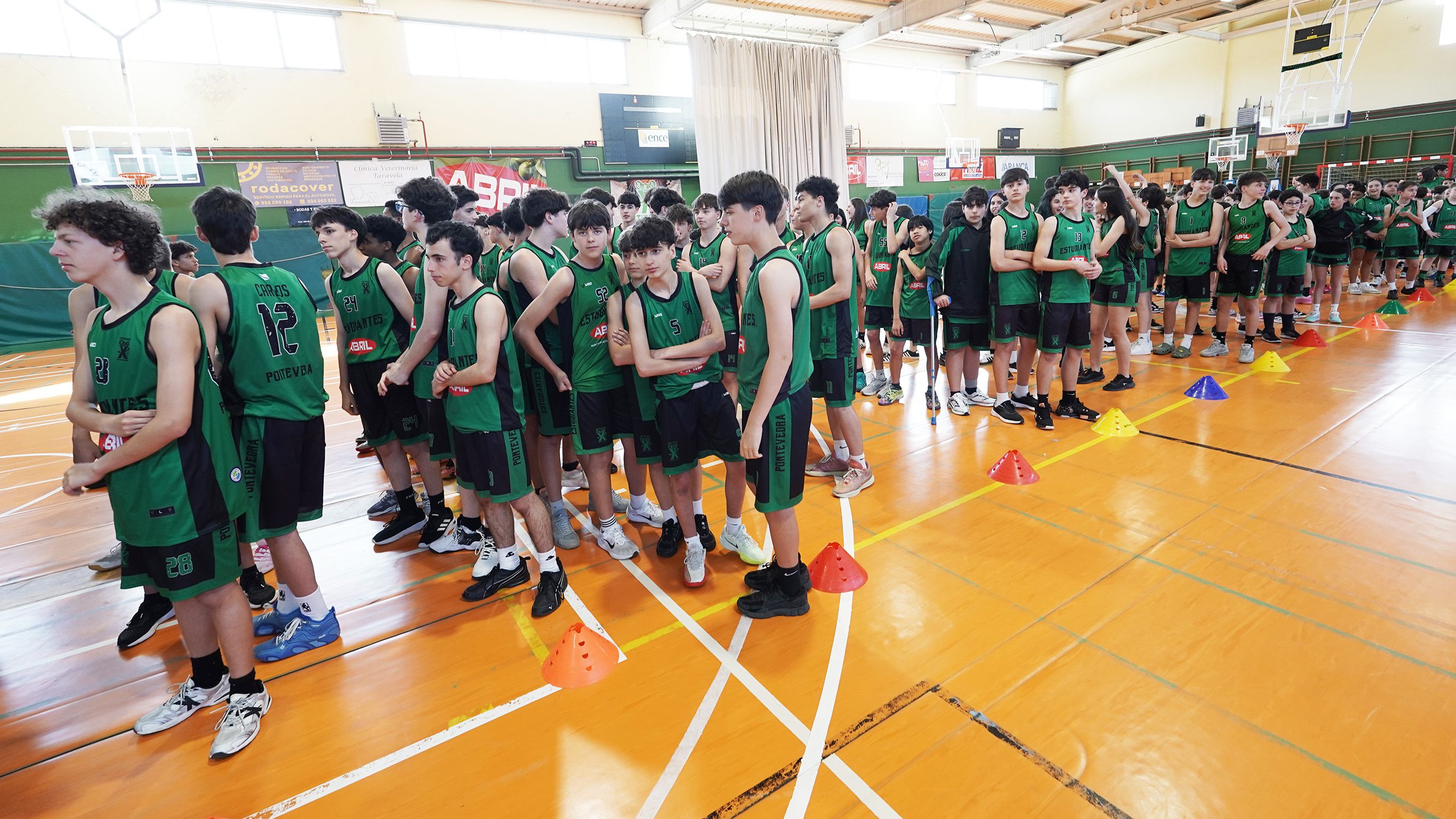 Presentación de equipos do Club de Baloncesto Estudantes Pontevedra 25-26