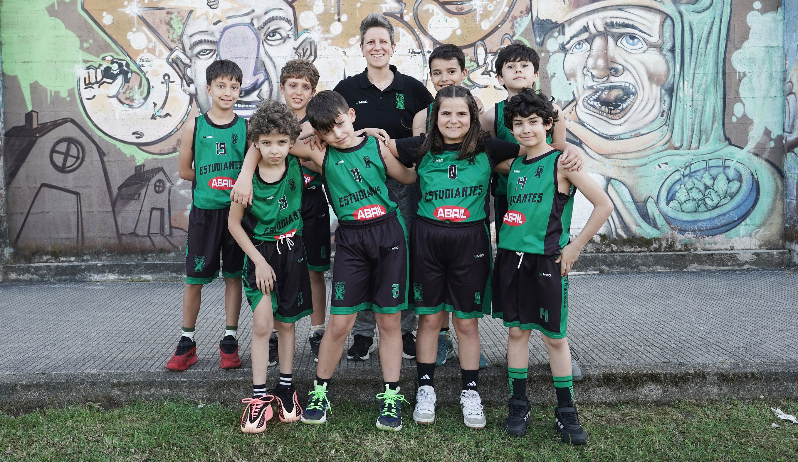 Presentación de equipos do Club de Baloncesto Estudantes Pontevedra 25-26