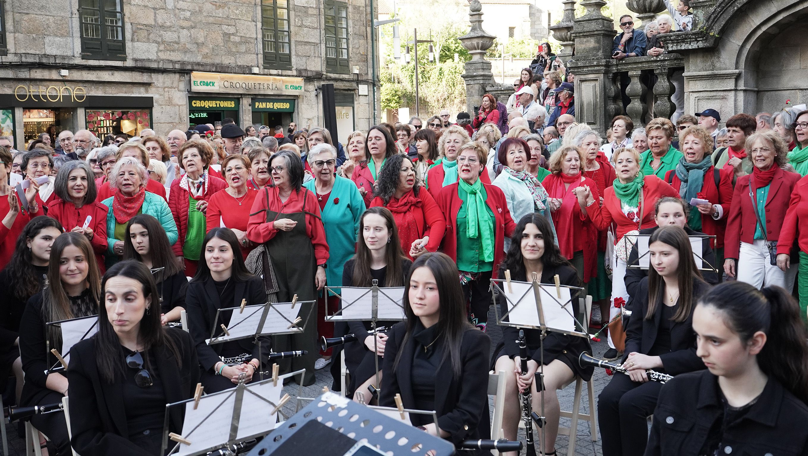 Multitudinaria cantata de 'Grândola Vila Morena'