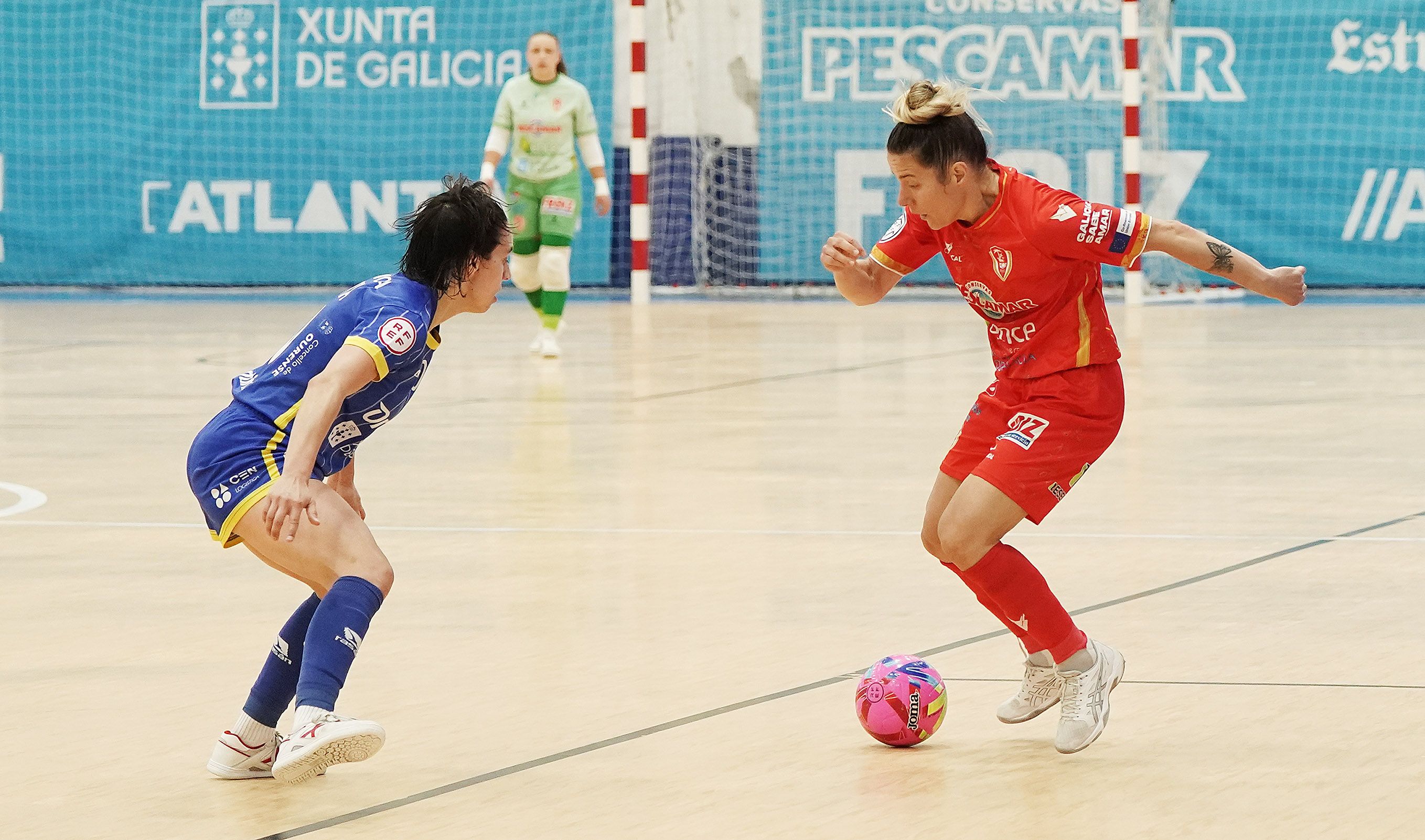 Partido de liga entre Poio Pescamar y Ourense Ontime en A Seca