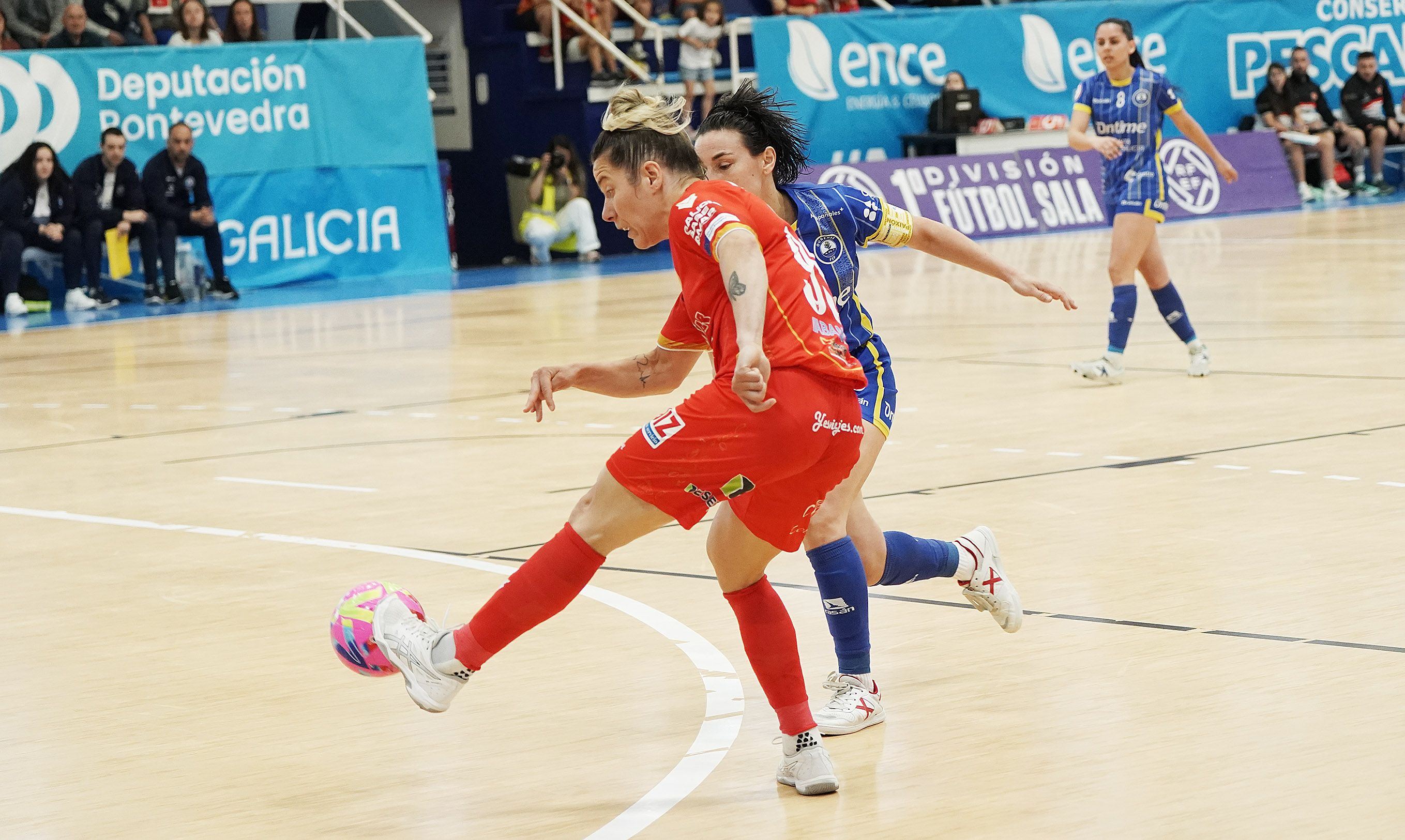 Partido de liga entre Poio Pescamar y Ourense Ontime en A Seca