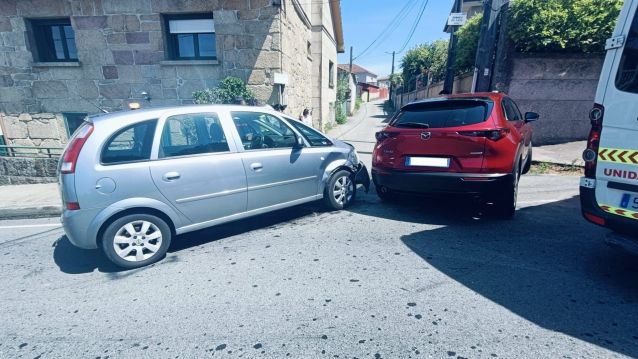 Accidente de tráfico en Meaño Accidente de tráfico en Meaño