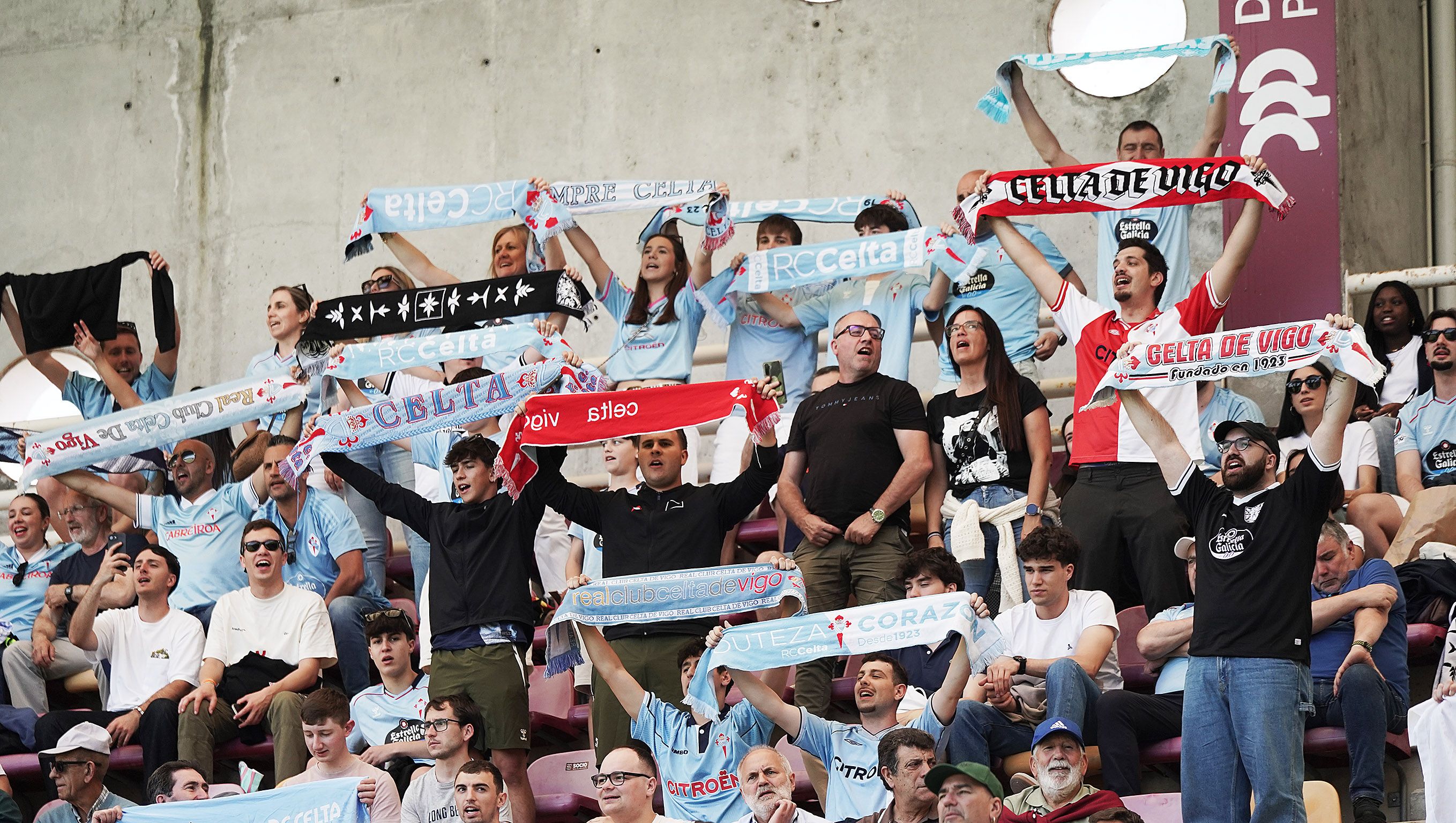 Partido entre Pontevedra CF y Celta Fortuna en Pasarón Partido entre Pontevedra CF y Celta Fortuna en Pasarón