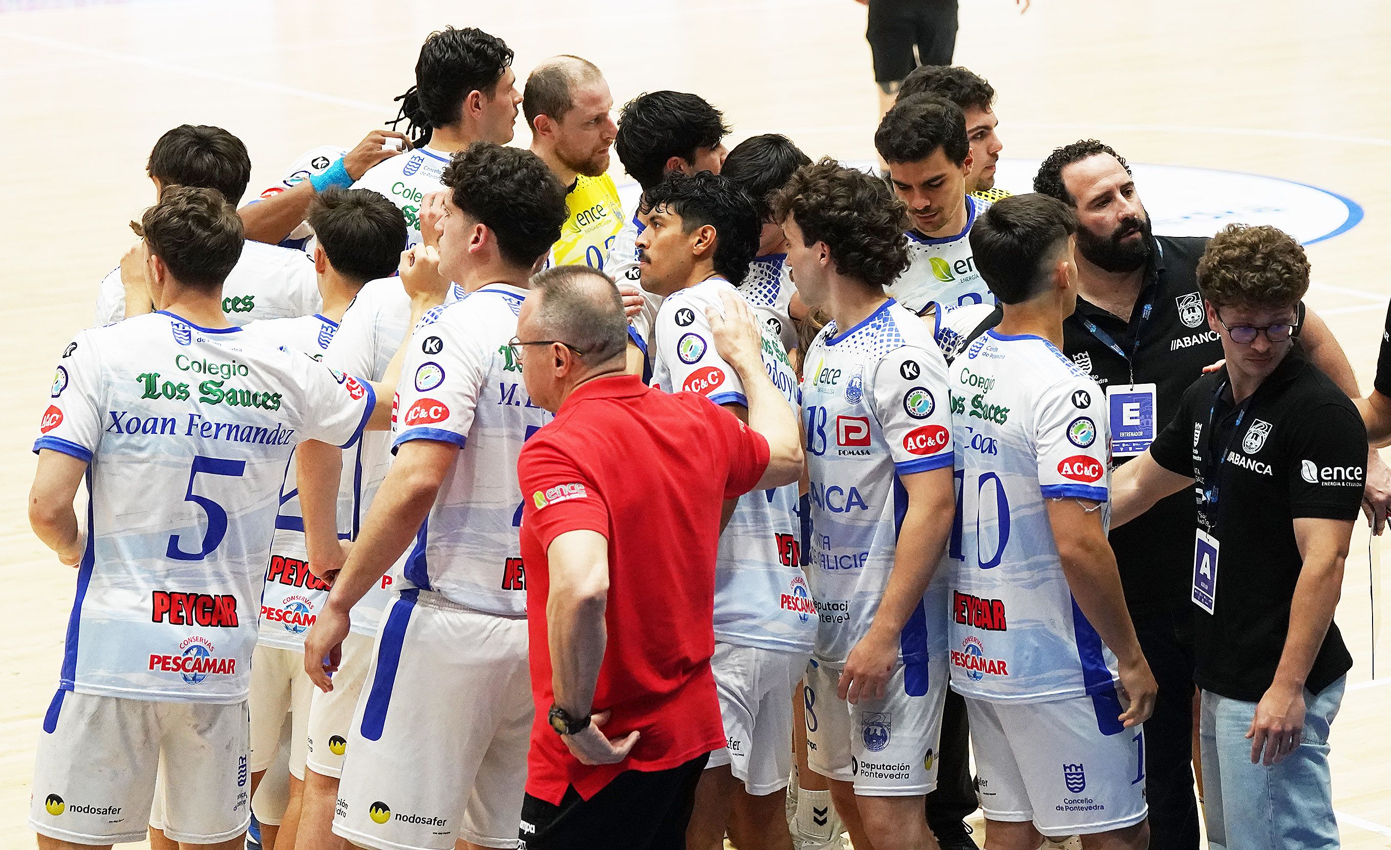 Partido entre Cisne e Barça Atletic no Municipal
