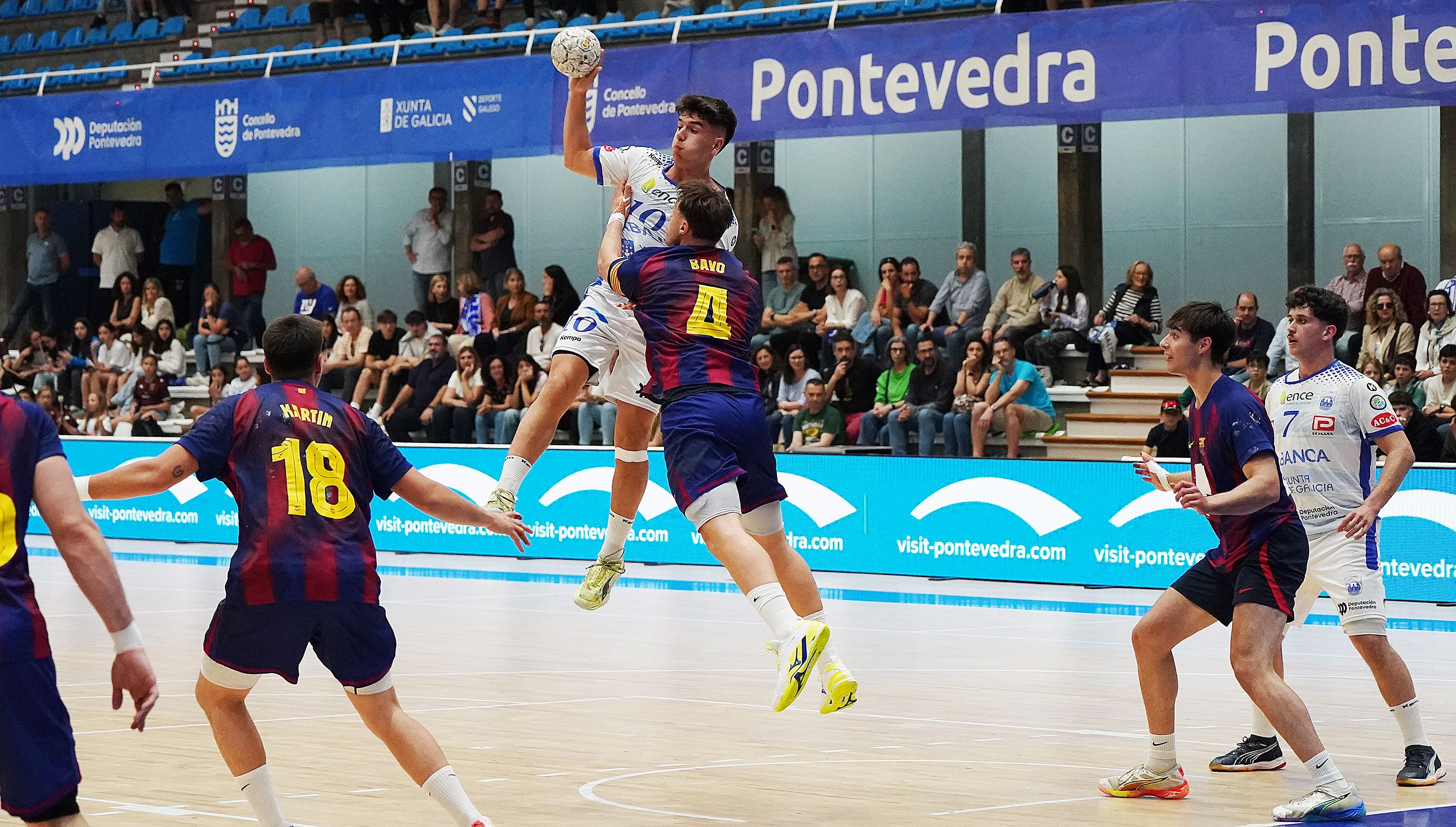 Partido entre Cisne e Barça Atletic no Municipal