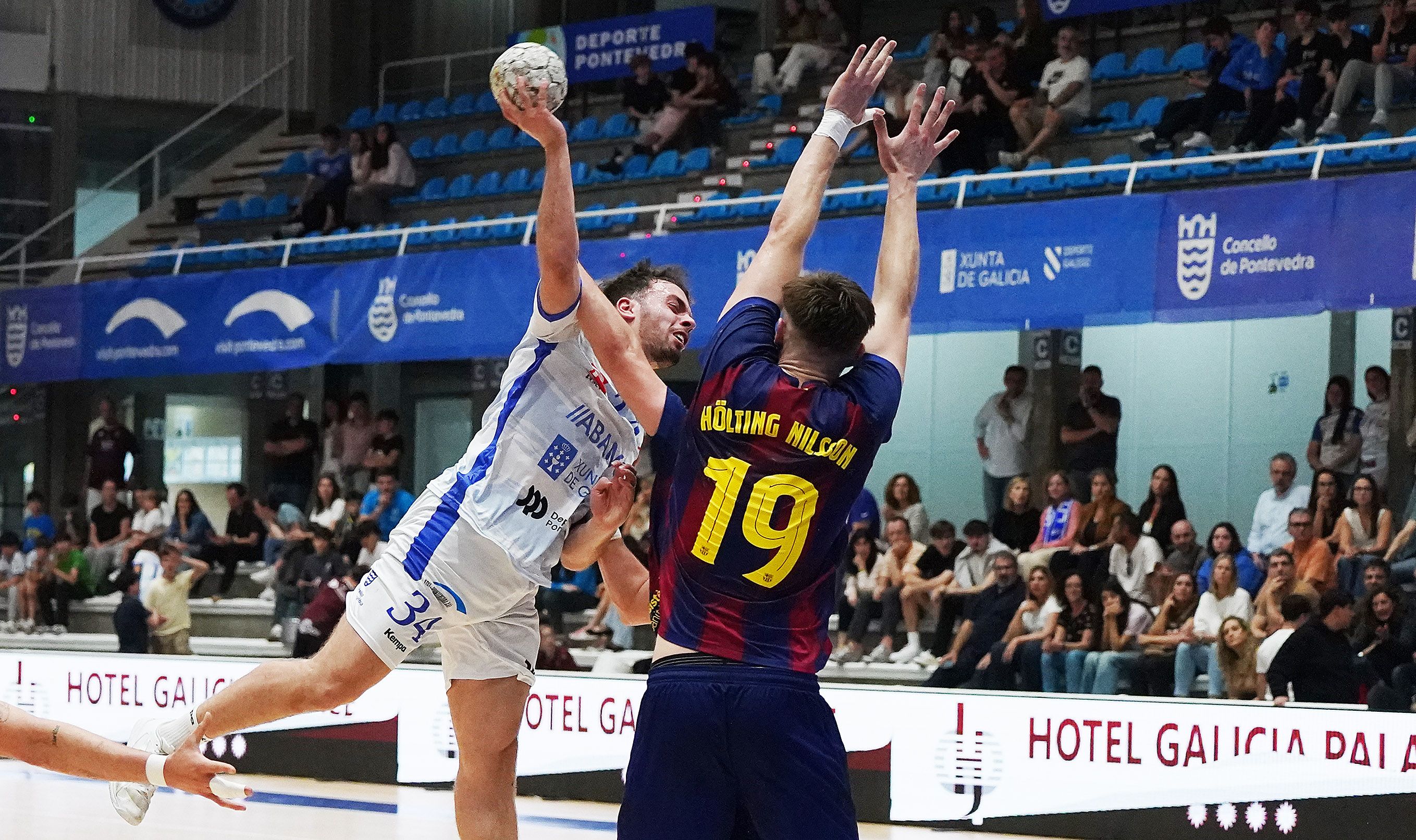 Álex López, en el partido entre Cisne y Barça Atletic en el Municipal