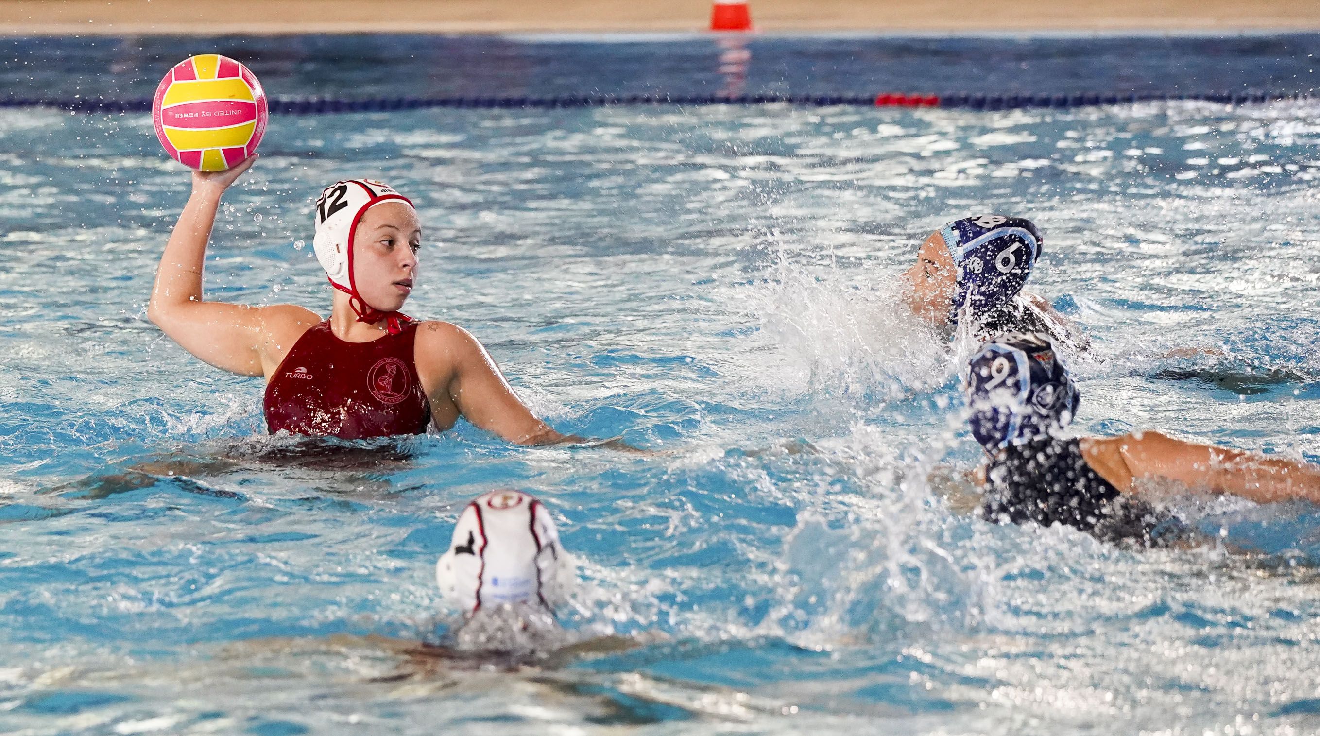 Partido entre o Waterpolo Pontevedra e o CN Barcelona no Rías do Sur