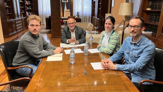 Reunión de la asociación vecinal de Mollavao con Abel Losada