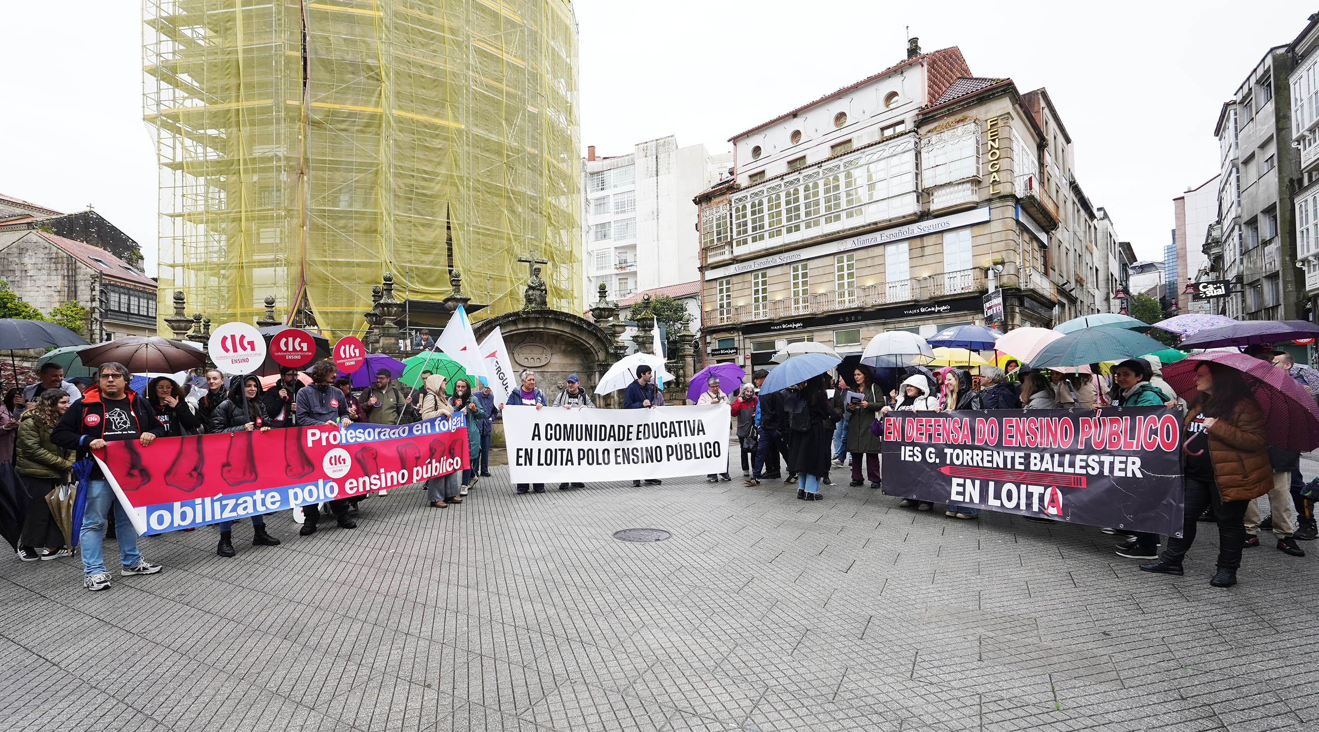 Concentración en defensa de la Enseñanza Pública Concentración en defensa de la Enseñanza Pública