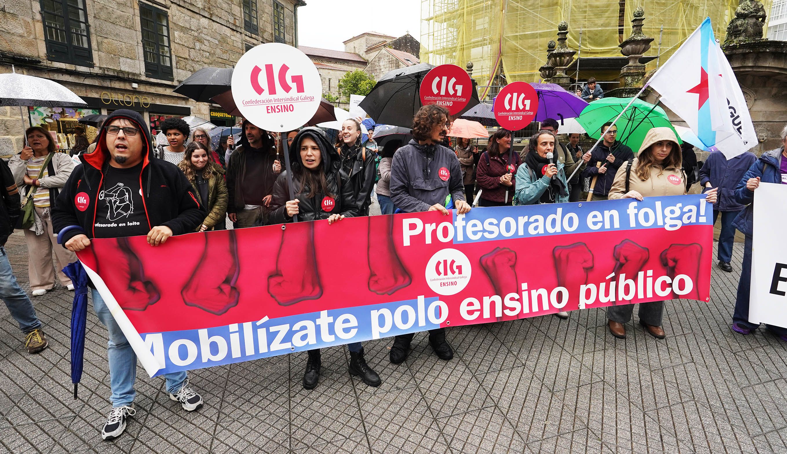Concentración en defensa de la Enseñanza Pública Concentración en defensa de la Enseñanza Pública
