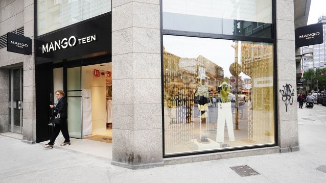 Tienda de Mango Teen entre Daniel de la Sota y Benito Corbal Tienda de Mango Teen entre Daniel de la Sota y Benito Corbal