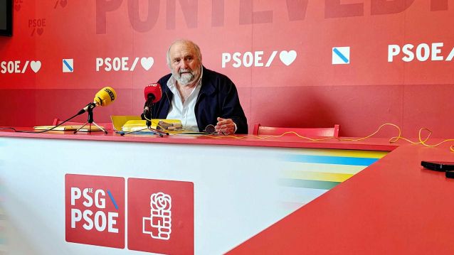 Víctor Pedreira durante a rolda de prensa na sede do PSOE Víctor Pedreira durante a rolda de prensa na sede do PSOE