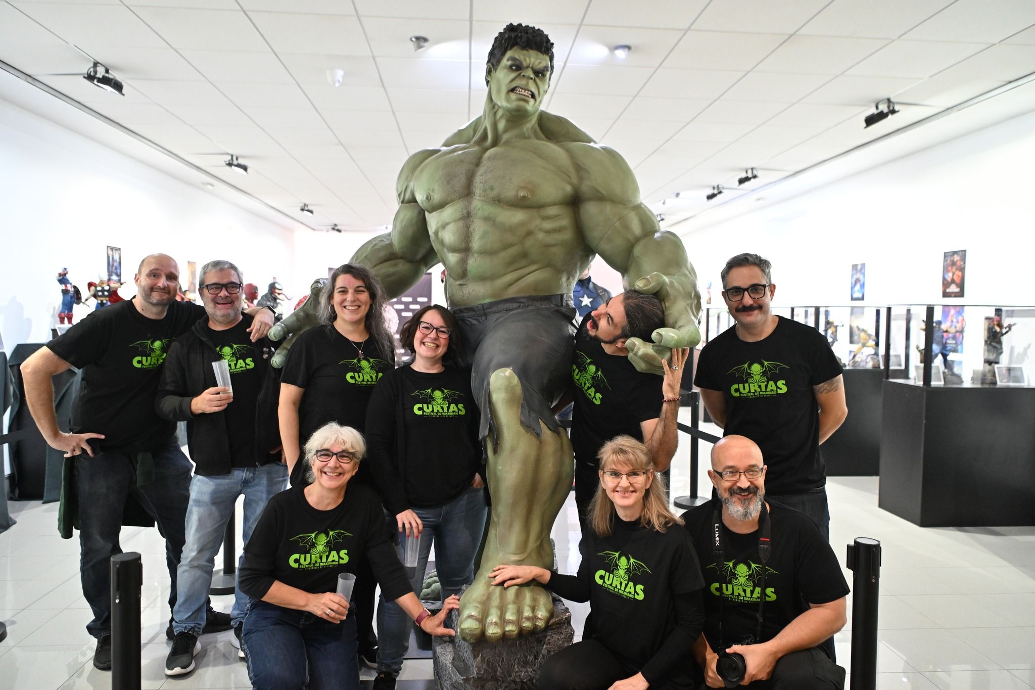 Equipo do Curtas con Hulk