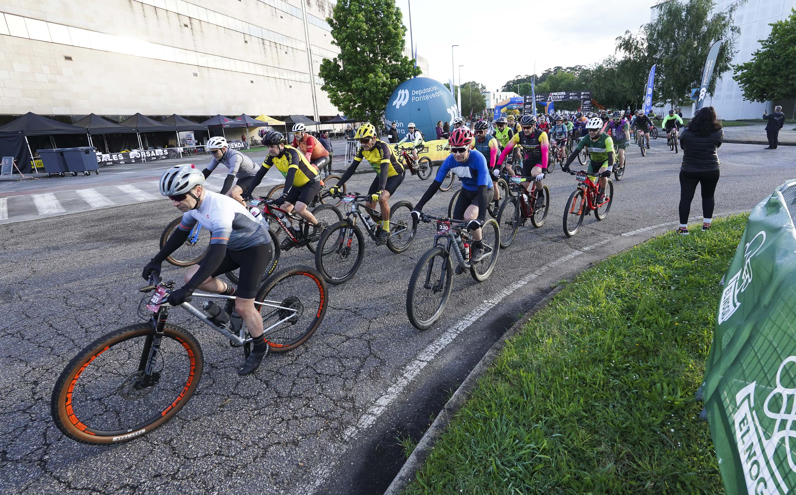 XI Edición da carreira 4 Picos Bike en Pontevedra