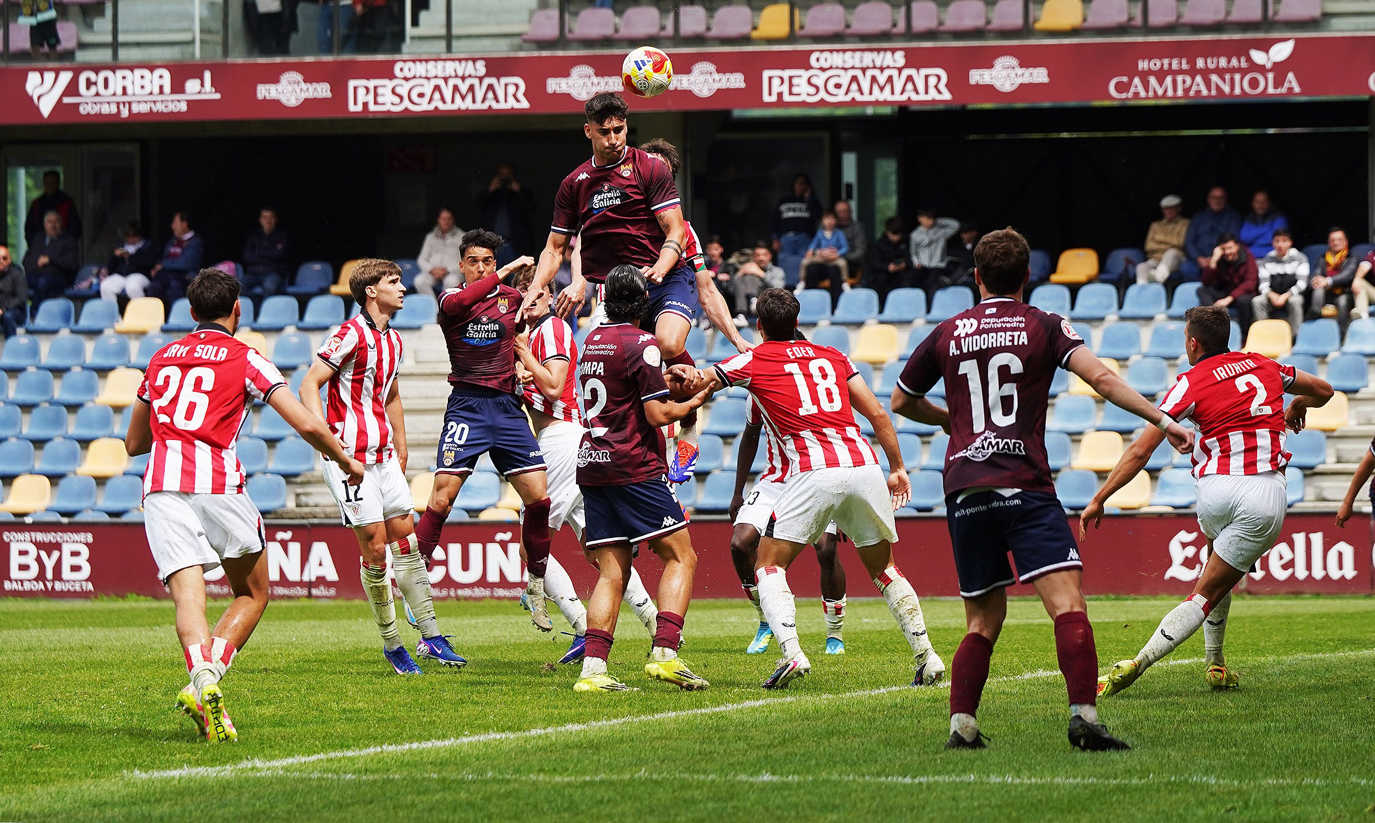 Partido entre Pontevedra CF e Athletic Club B