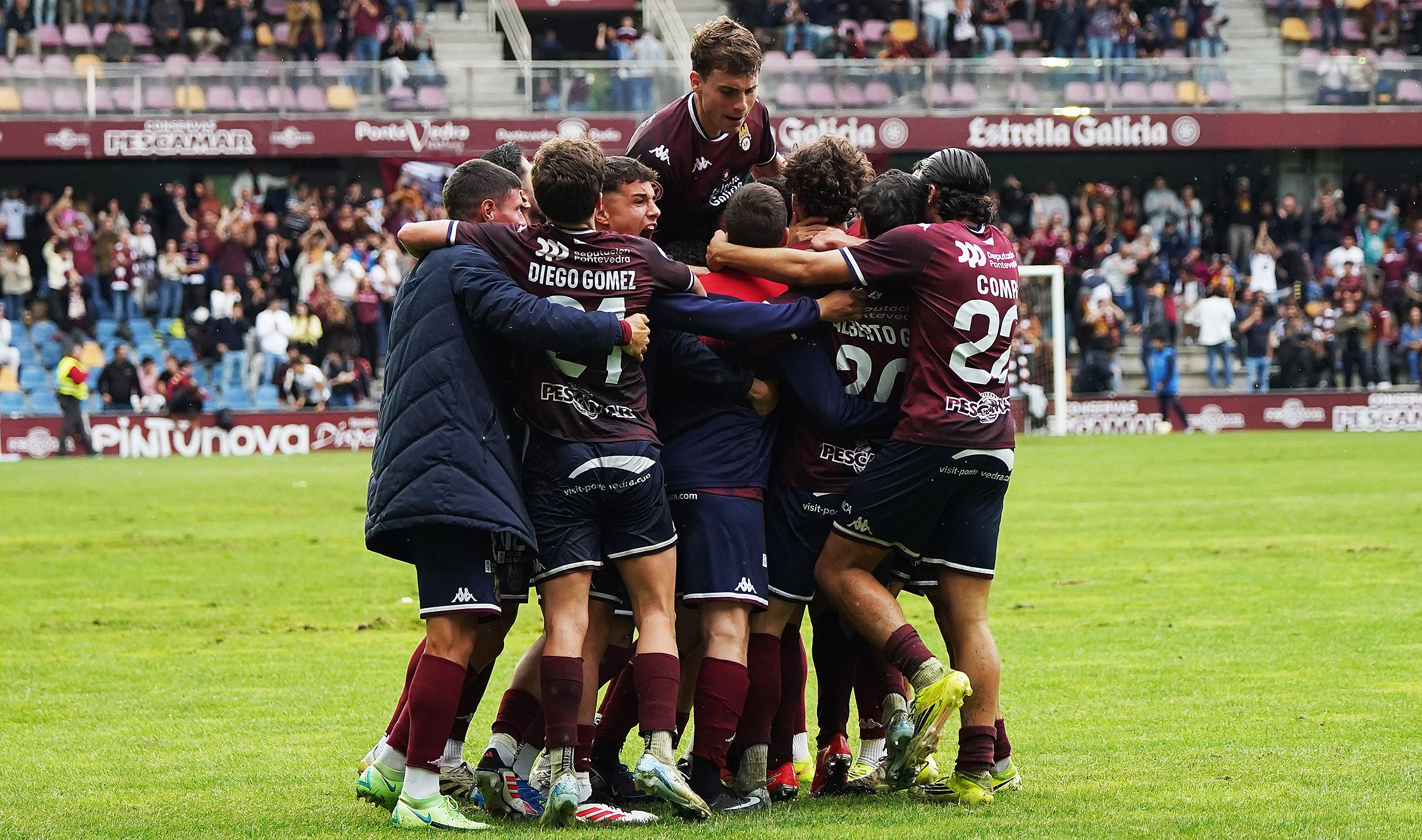 Partido entre Pontevedra CF e Athletic Club B