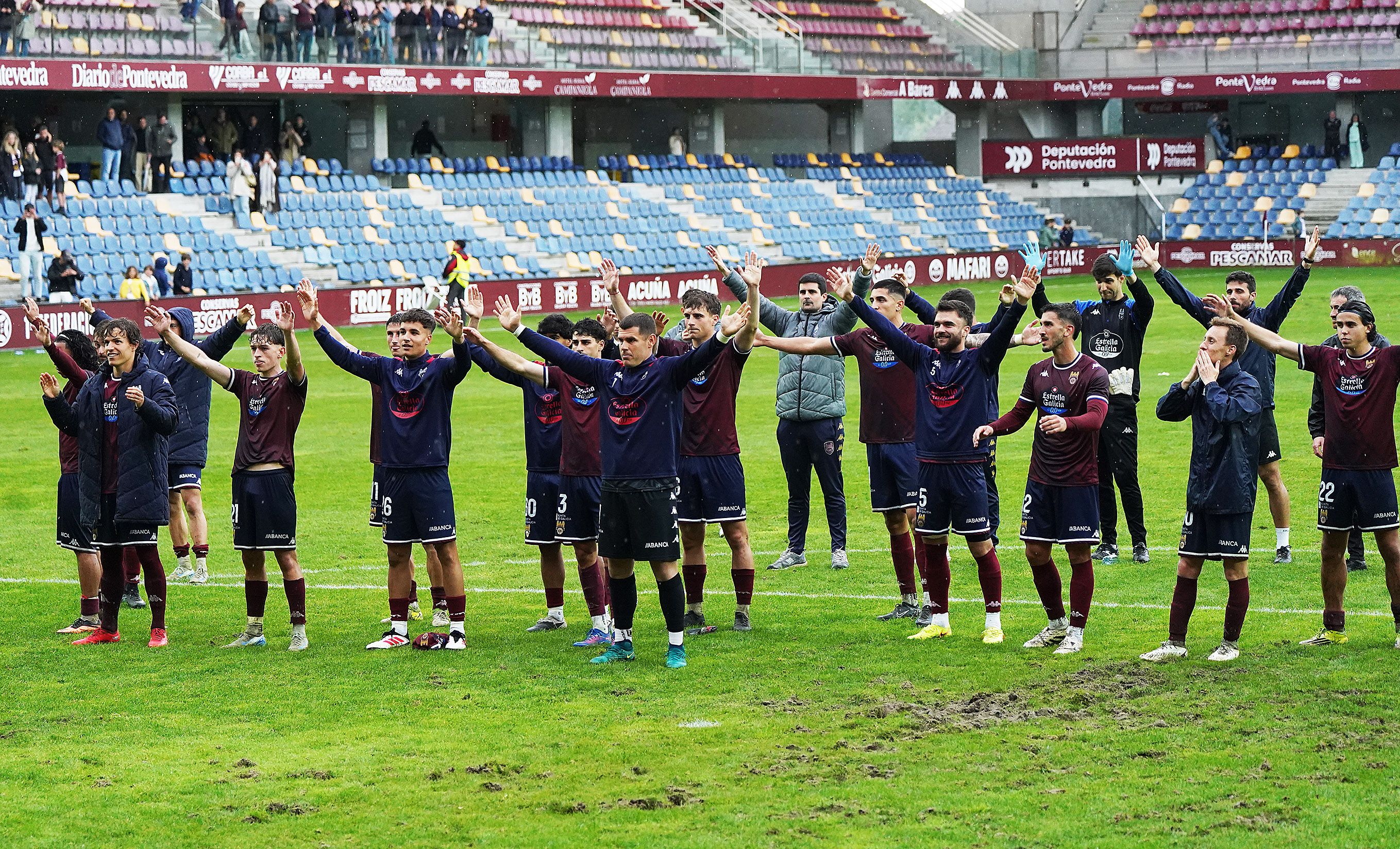 Partido entre Pontevedra CF y Athletic Club B