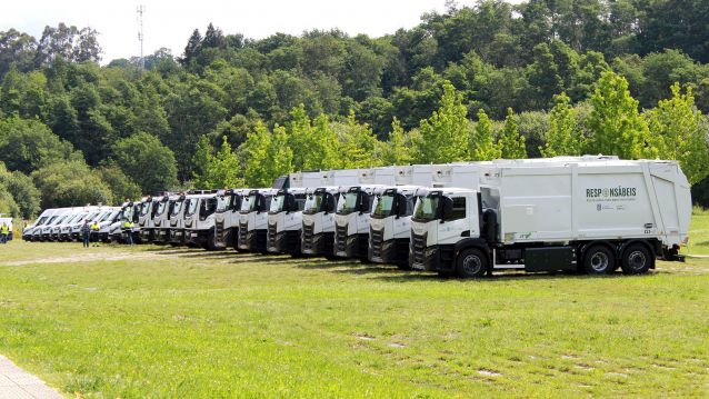 Prezero presenta 23 nuevos vehículos para la gestión de residuos en Pontevedra Prezero presenta 23 nuevos vehículos para la gestión de residuos en Pontevedra