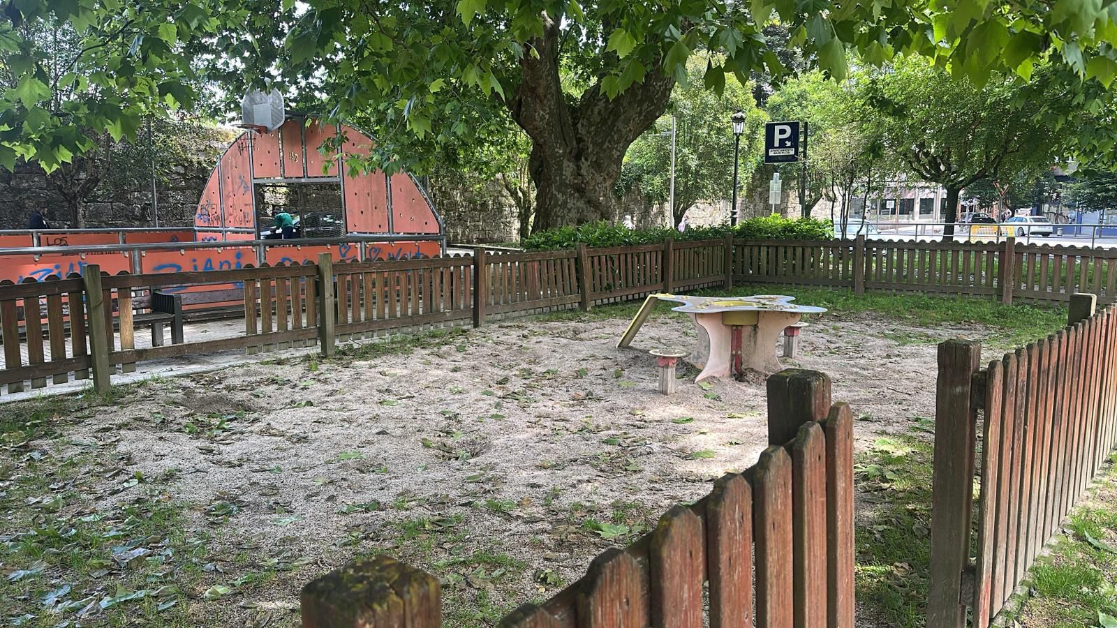 Una de las zonas de juegos de la Plaza de Barcelos