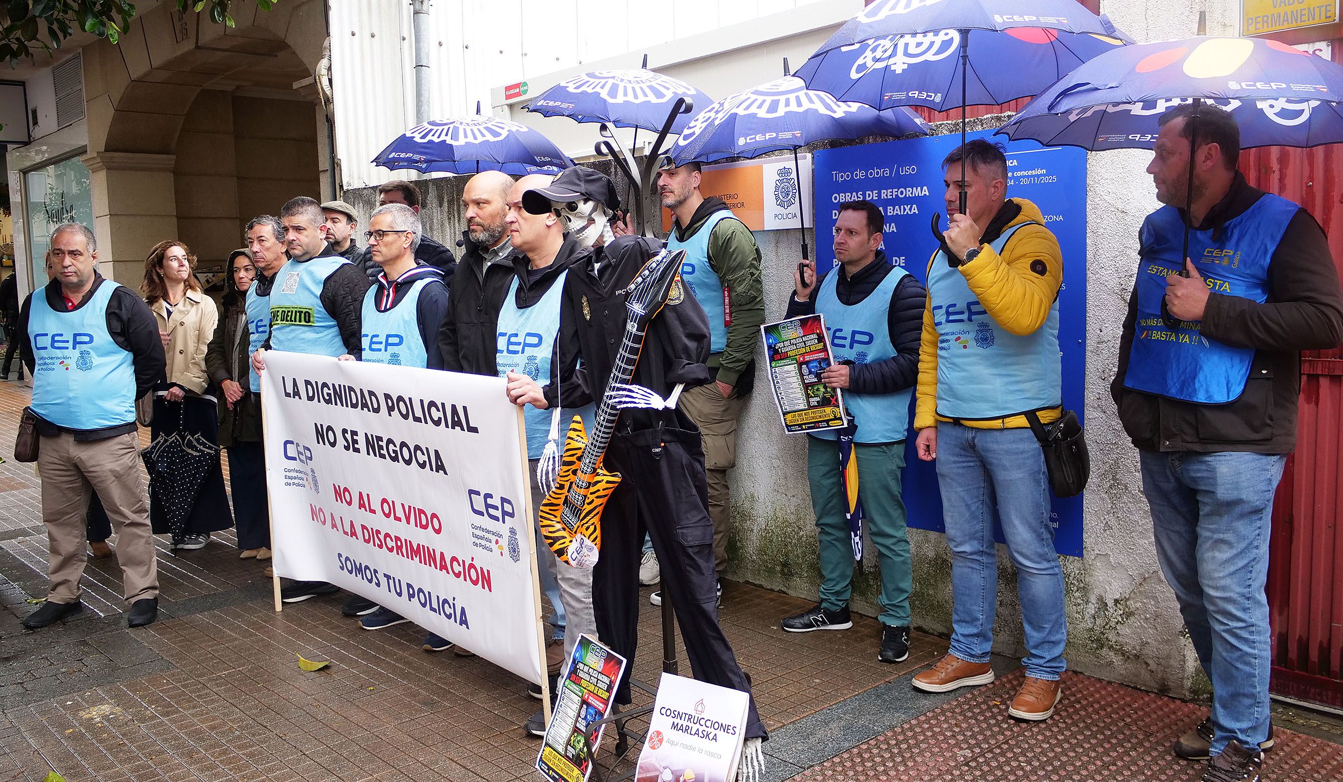 Concentración de policías nacionais de CEP en Pontevedra