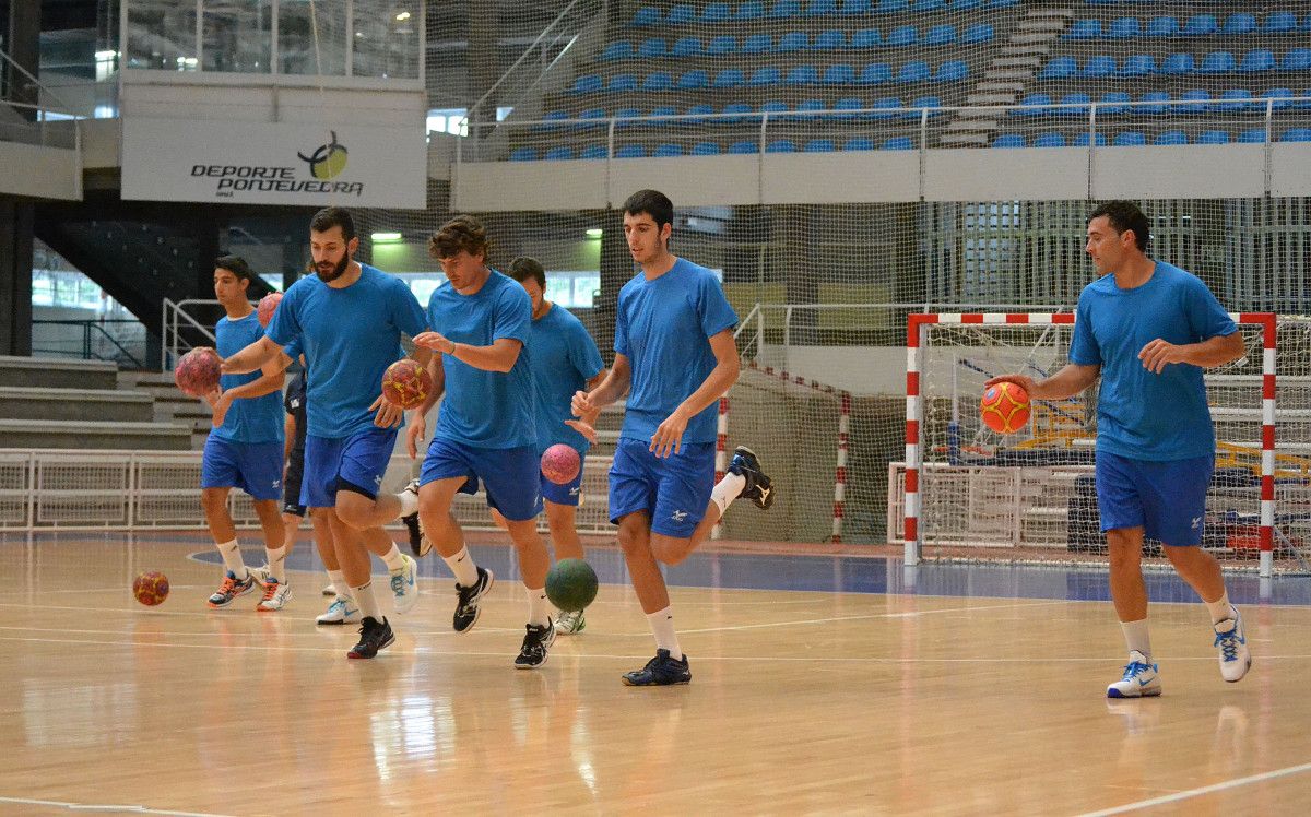 Entrenamiento del Teucro en el Municipal
