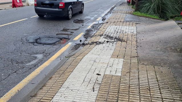 A asociación Estriceres pide a reparación das fochancas na estrada entre Pontevedra e Marín A asociación Estriceres pide a reparación das fochancas na estrada entre Pontevedra e Marín