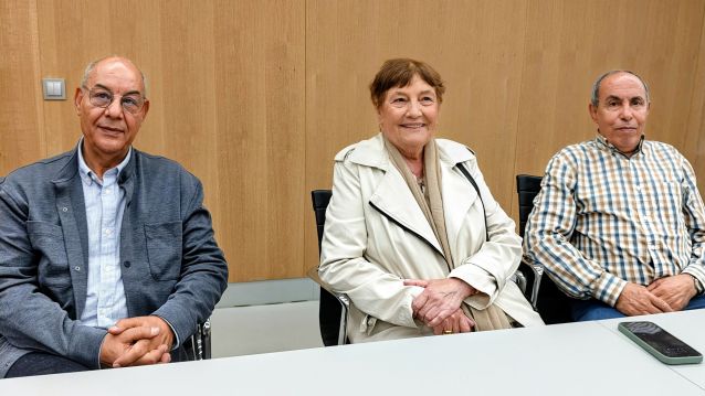 Abidín Bucharaya, delegado do Fronte Polisario en Galicia xunto a Maite Isla, coordinadora do programa Vacacións en Paz Abidín Bucharaya, delegado do Fronte Polisario en Galicia xunto a Maite Isla, coordinadora do programa Vacacións en Paz