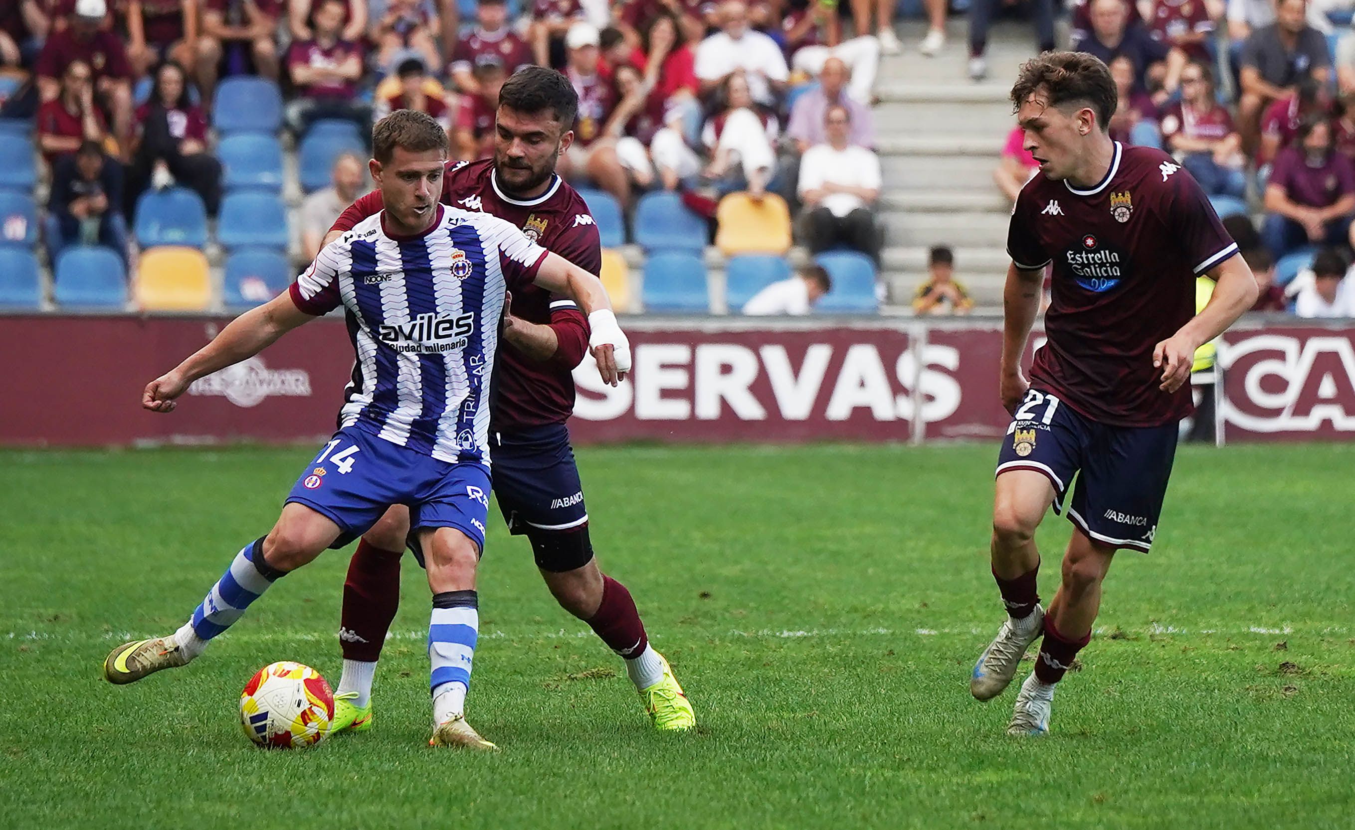 Partido entre Pontevedra CF y Real Avilés Industrial en Pasarón