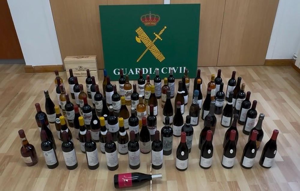 Botellas de viño roubadas no restaurante de Pepe Vieira