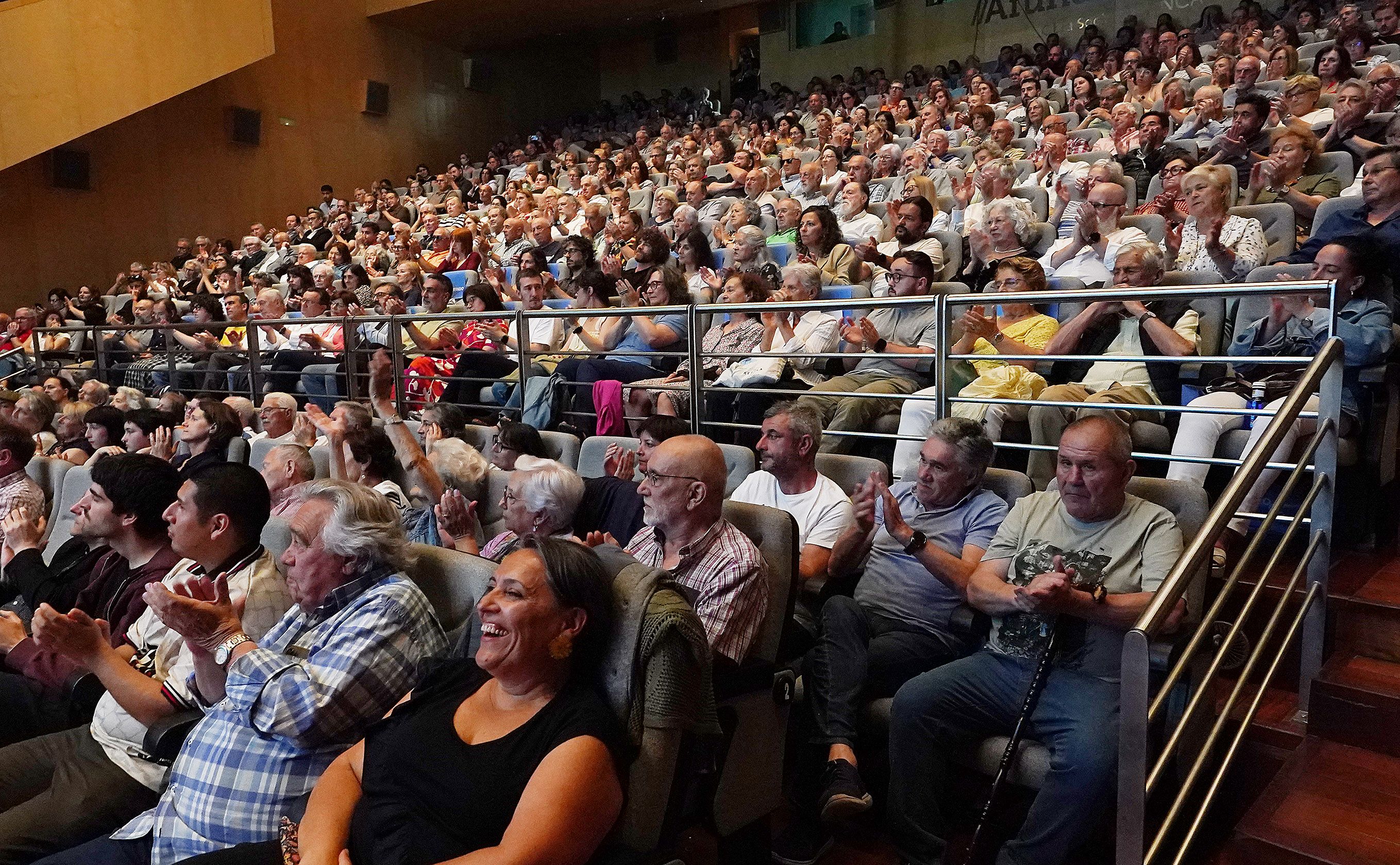 Miguel Anxo Fernández Lores se presenta como candidato del BNG a la alcadía de Pontevedra en 2027 Miguel Anxo Fernández Lores se presenta como candidato del BNG a la alcadía de Pontevedra en 2027