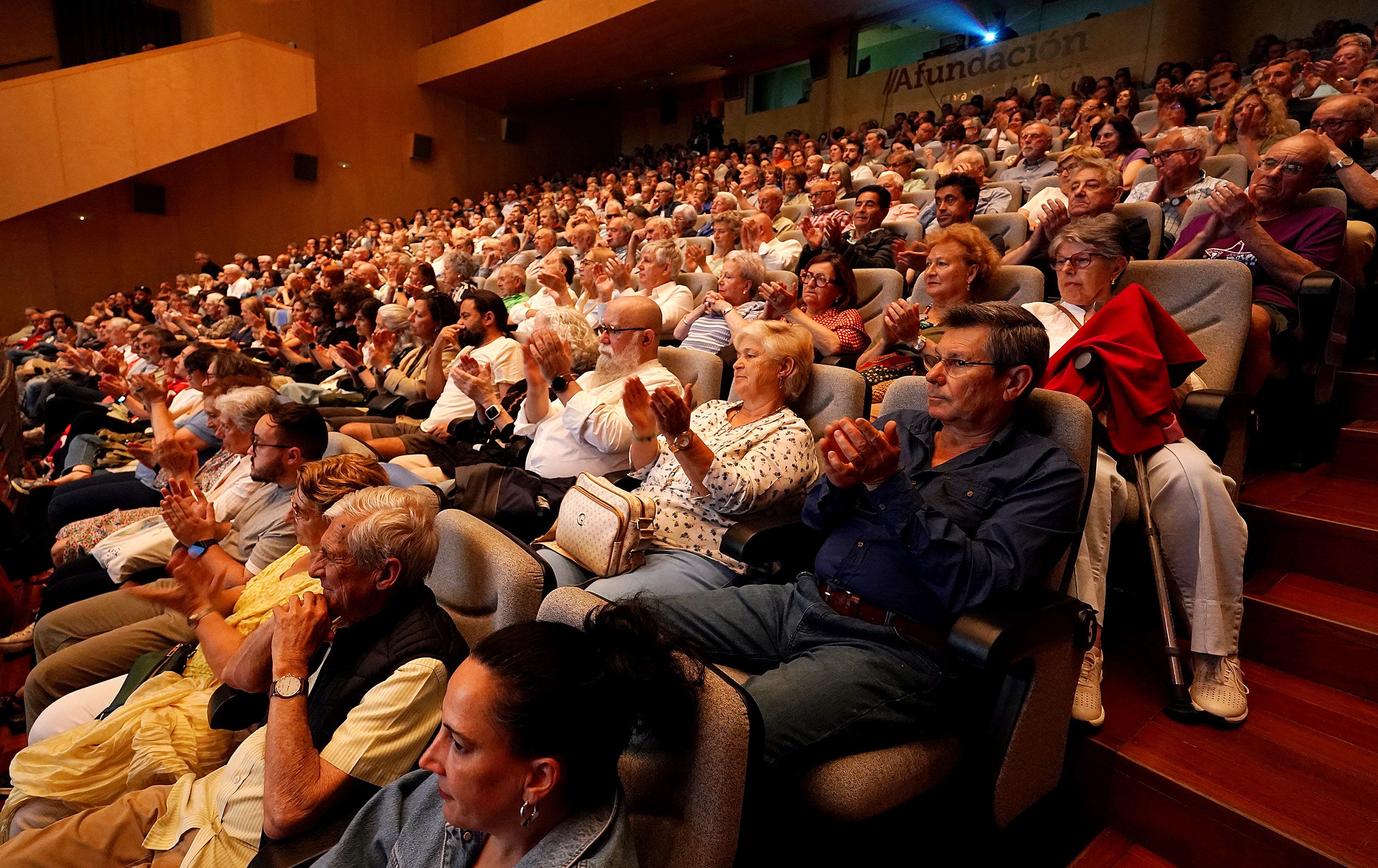 Miguel Anxo Fernández Lores se presenta como candidato del BNG a la alcadía de Pontevedra en 2027 Miguel Anxo Fernández Lores se presenta como candidato del BNG a la alcadía de Pontevedra en 2027