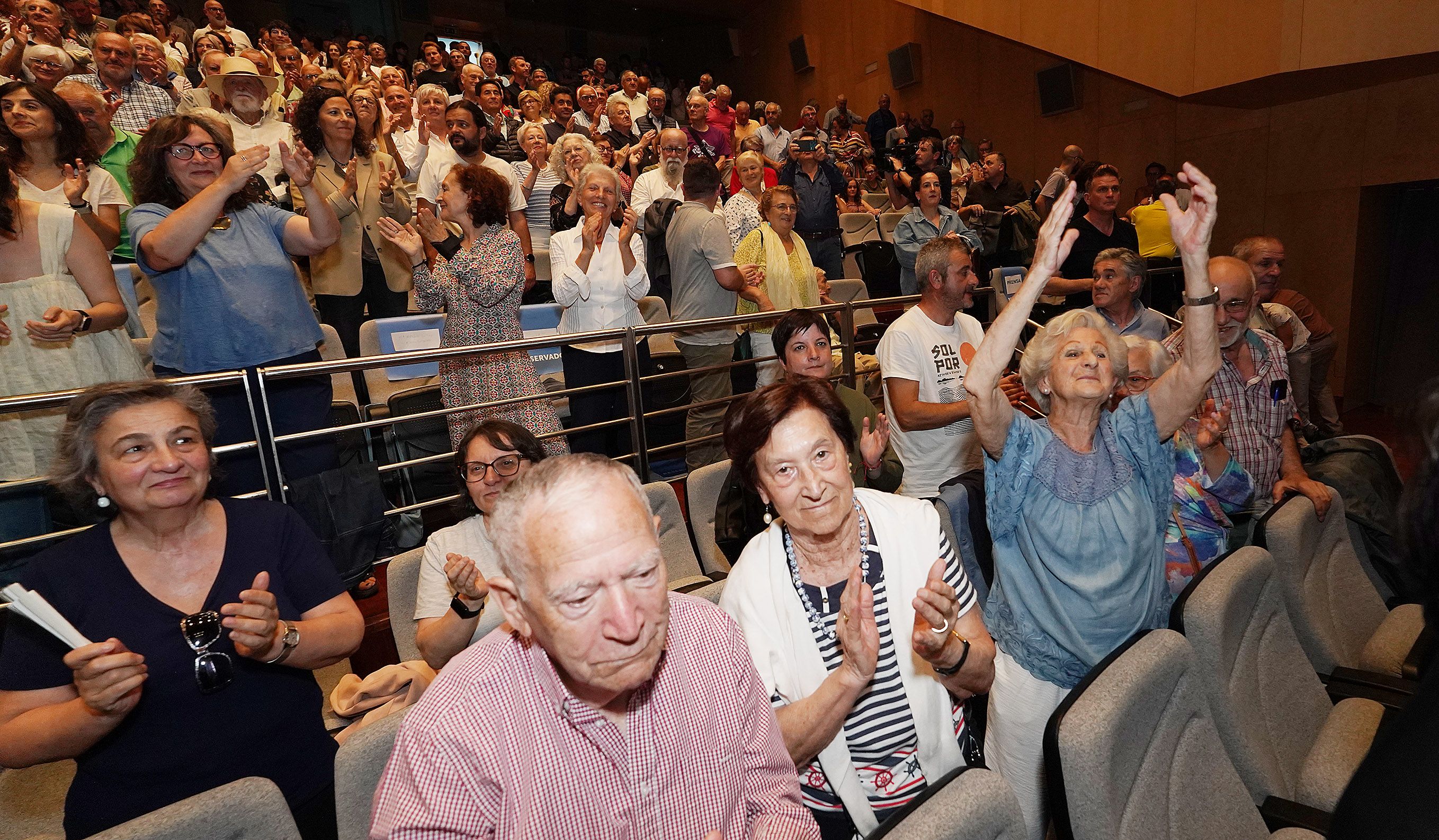 Miguel Anxo Fernández Lores se presenta como candidato del BNG a la alcadía de Pontevedra en 2027 Miguel Anxo Fernández Lores se presenta como candidato del BNG a la alcadía de Pontevedra en 2027