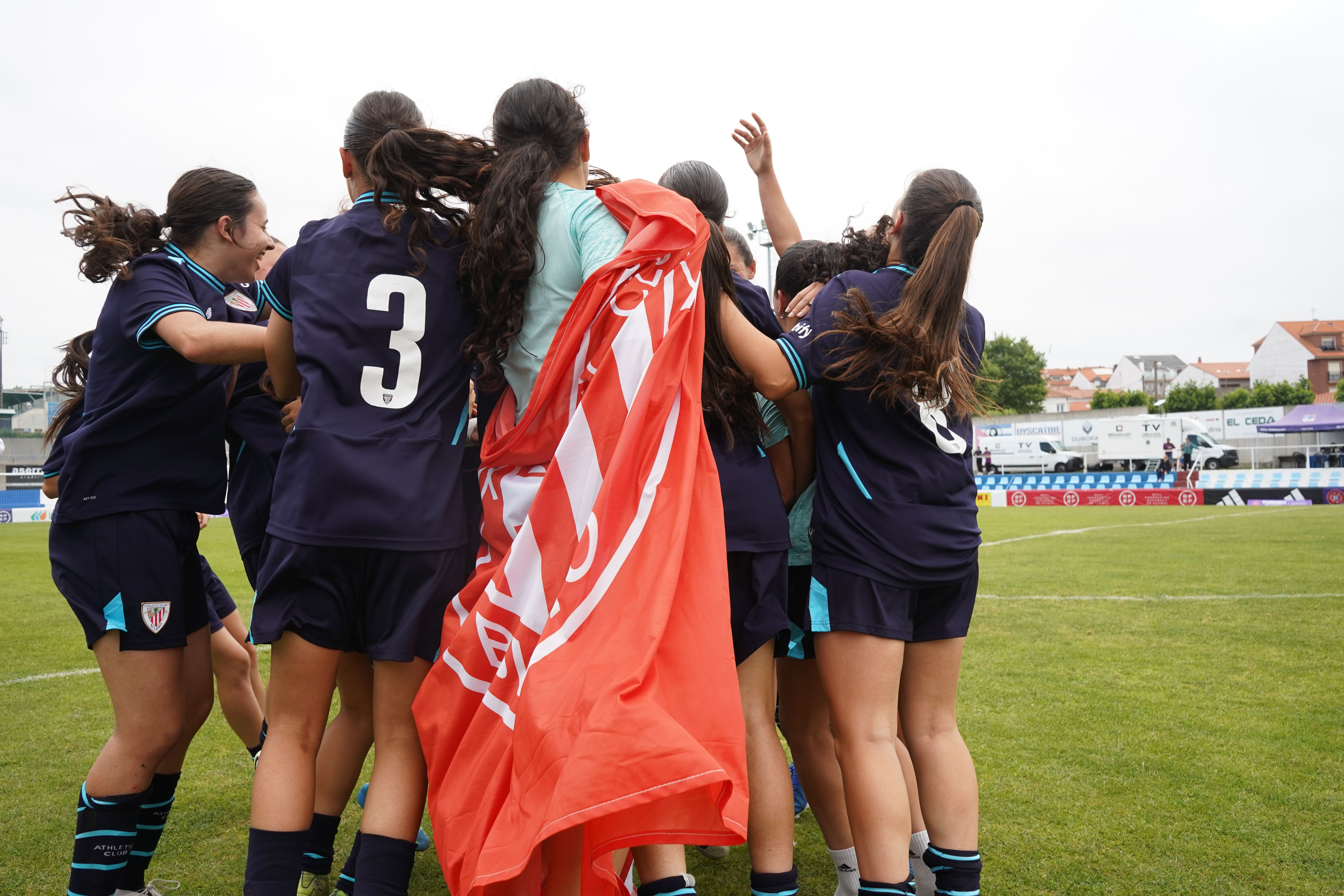 Torneo Xuvenil Feminino Panini disputado no Campo Municipal de Baltar