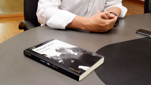 Manuel Jabois, co seu libro 'La víspera' Manuel Jabois, co seu libro 'La víspera'