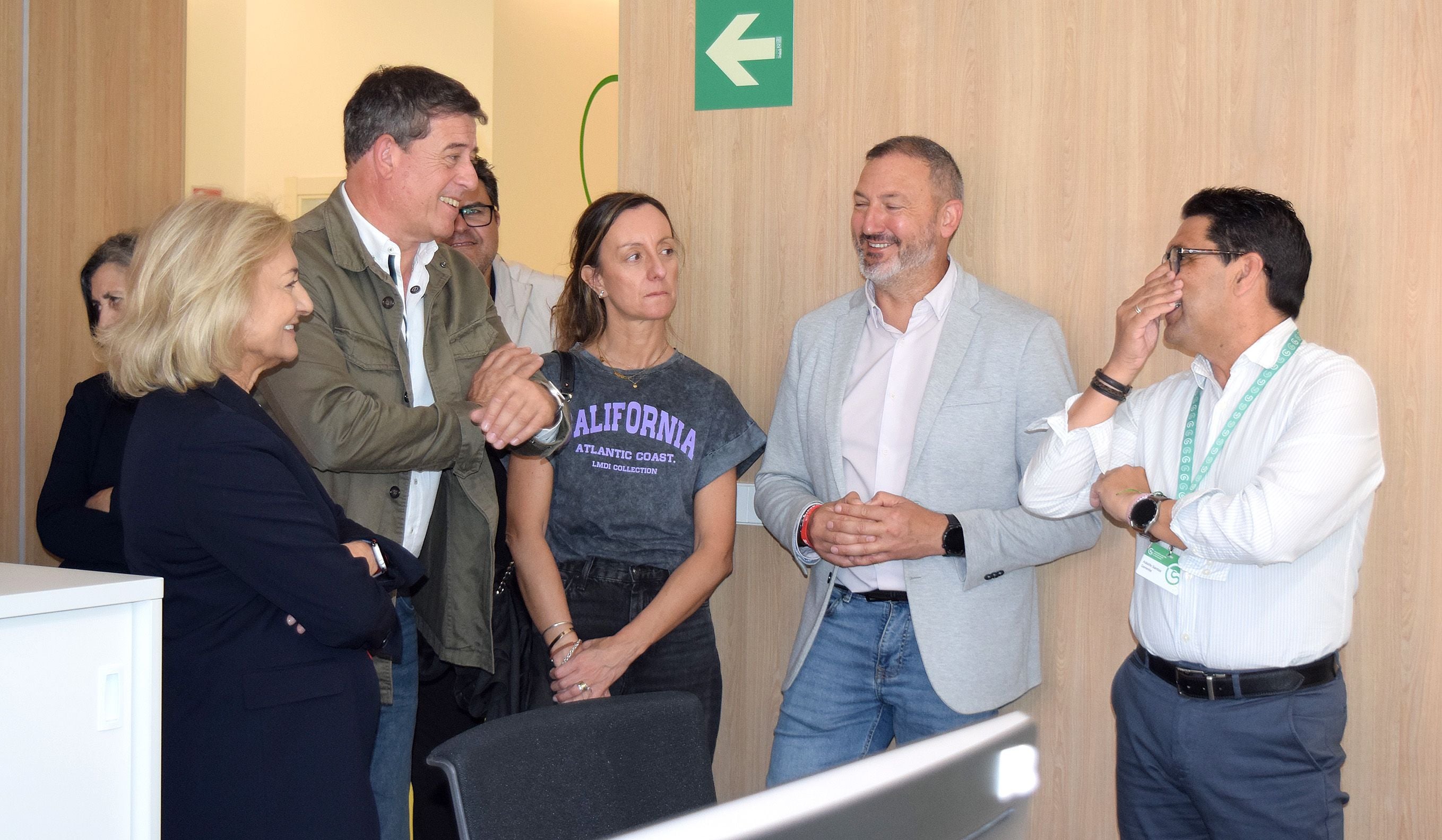 Visita de Besteiro á Asociación contra o Cancro