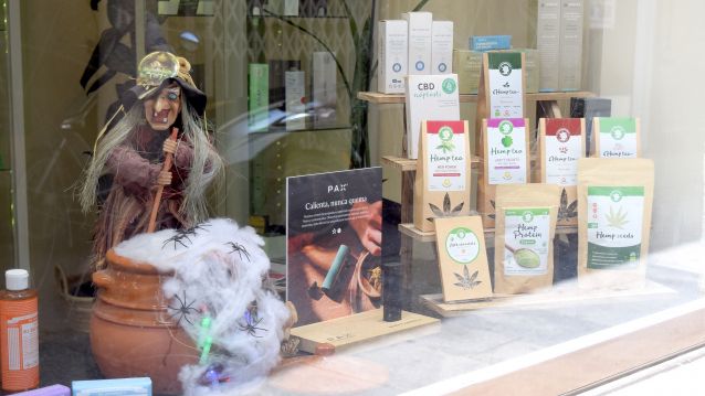 Local de cáñamo y CBD HerbaMeiga