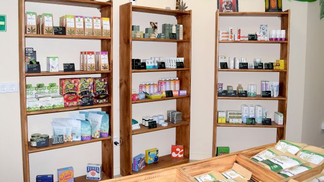 Local de cáñamo y CBD HerbaMeiga