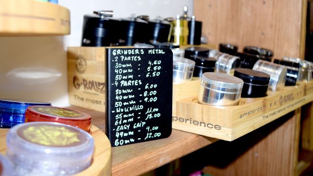Local de cáñamo y CBD HerbaMeiga