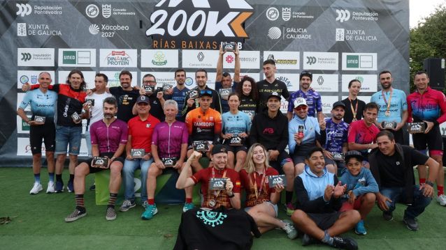 Entrega de premios de la 200k Rías Baixas MTB Entrega de premios de la 200k Rías Baixas MTB