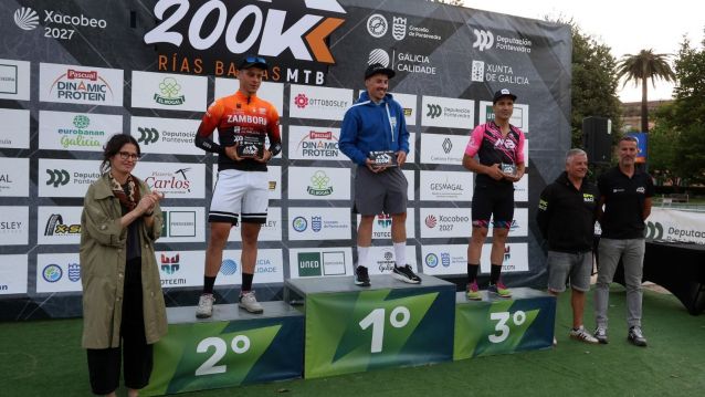 Entrega de premios de la 200k Rías Baixas MTB Entrega de premios de la 200k Rías Baixas MTB