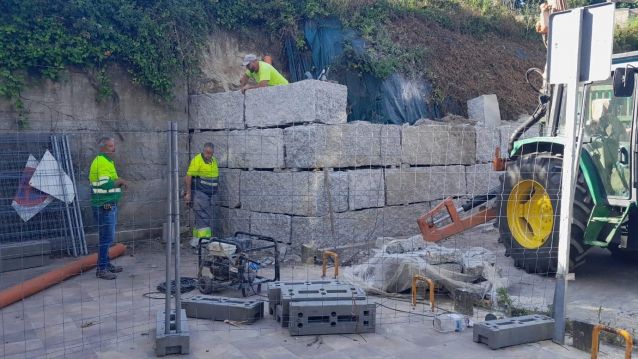 Construción dun muro contención na rúa Alemaña