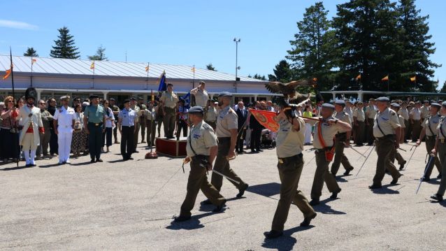 Parada militar para celebrar el 60 aniversario de la Brilat