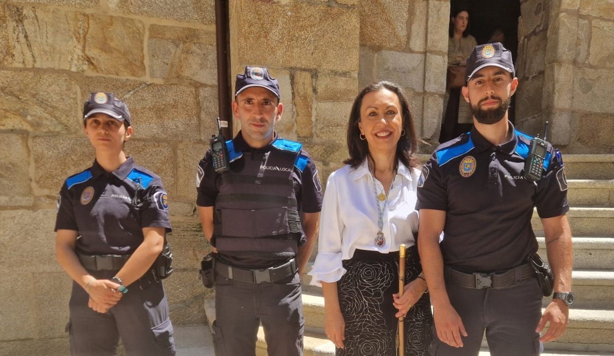 A Policía Local de marín incorpora tres novos auxiliares