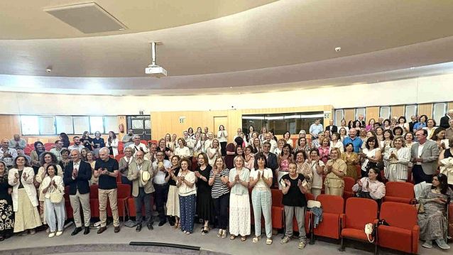 Acto de recoñecemento ao persoal xubilado na área sanitaria Acto de recoñecemento ao persoal xubilado na área sanitaria