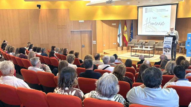 Homenaxe a profesionais xubilados en 2025 na área sanitaria de Pontevedra e O Salnés Homenaxe a profesionais xubilados en 2025 na área sanitaria de Pontevedra e O Salnés