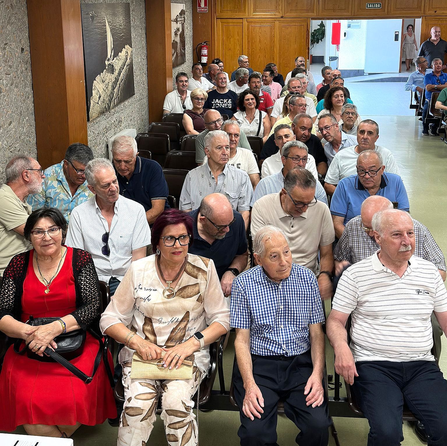 Asistentes al encuentro Asistentes al encuentro