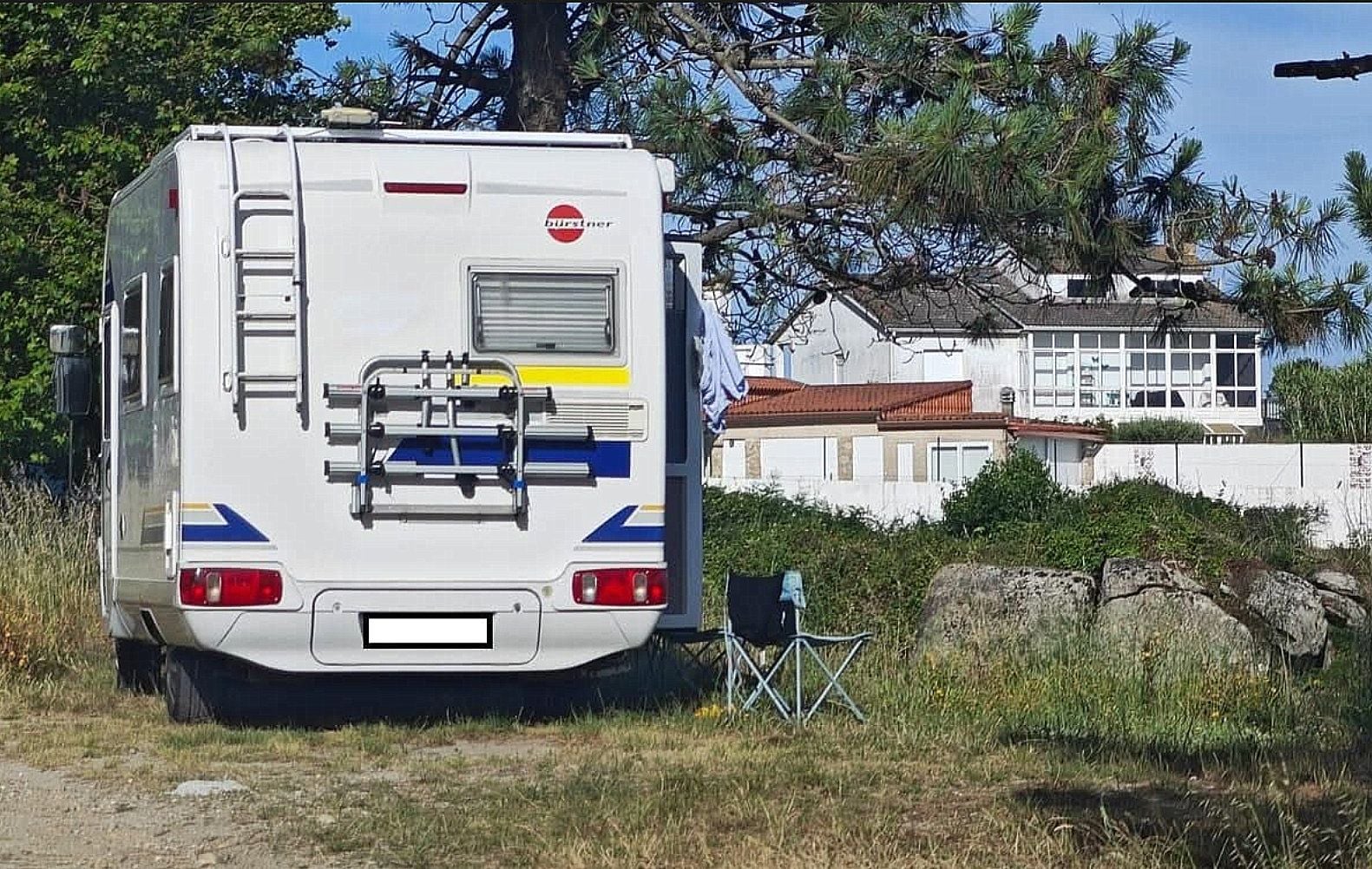 Autocaravana no Grove
