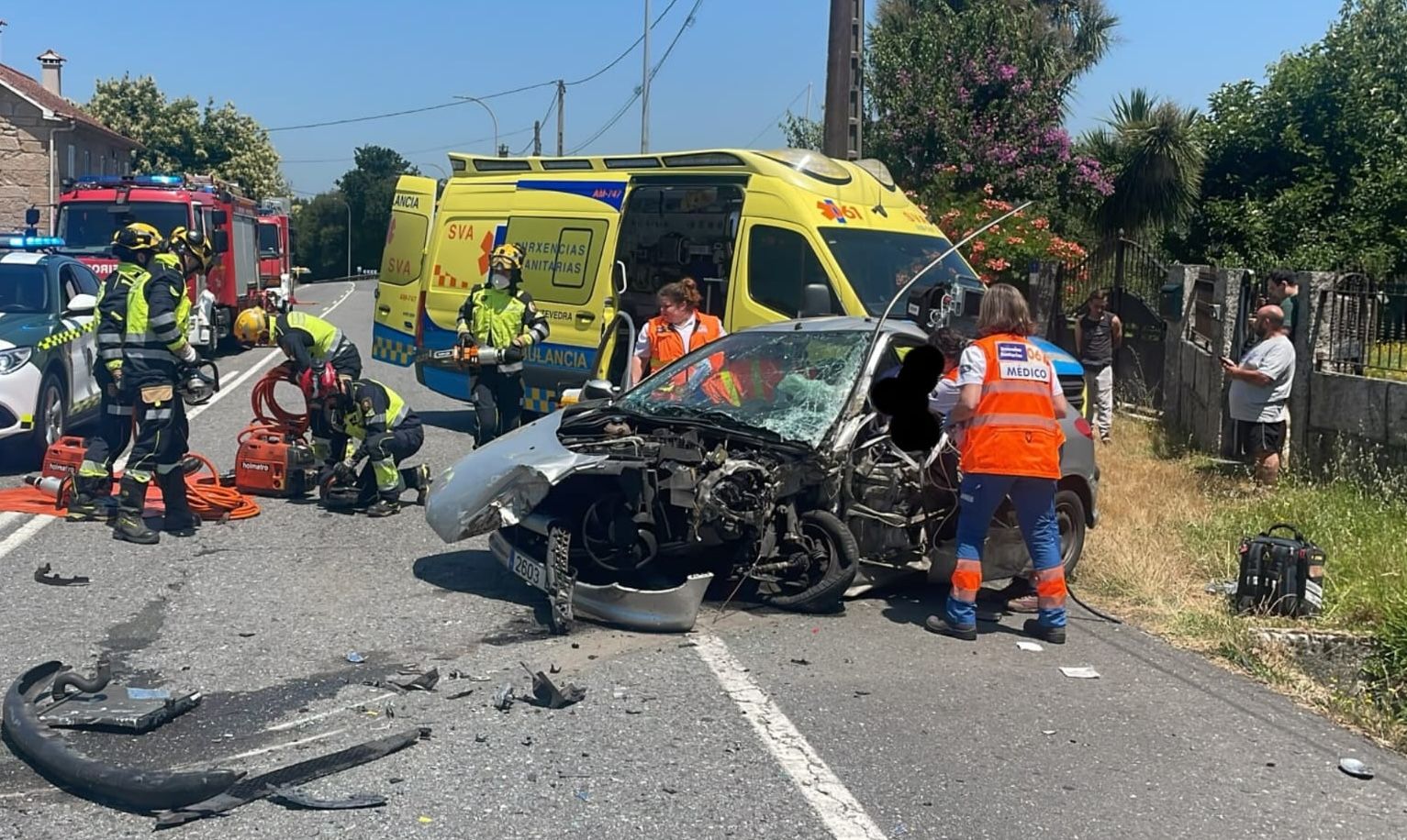 Accidente de tráfico en la N-550, en Salcedo